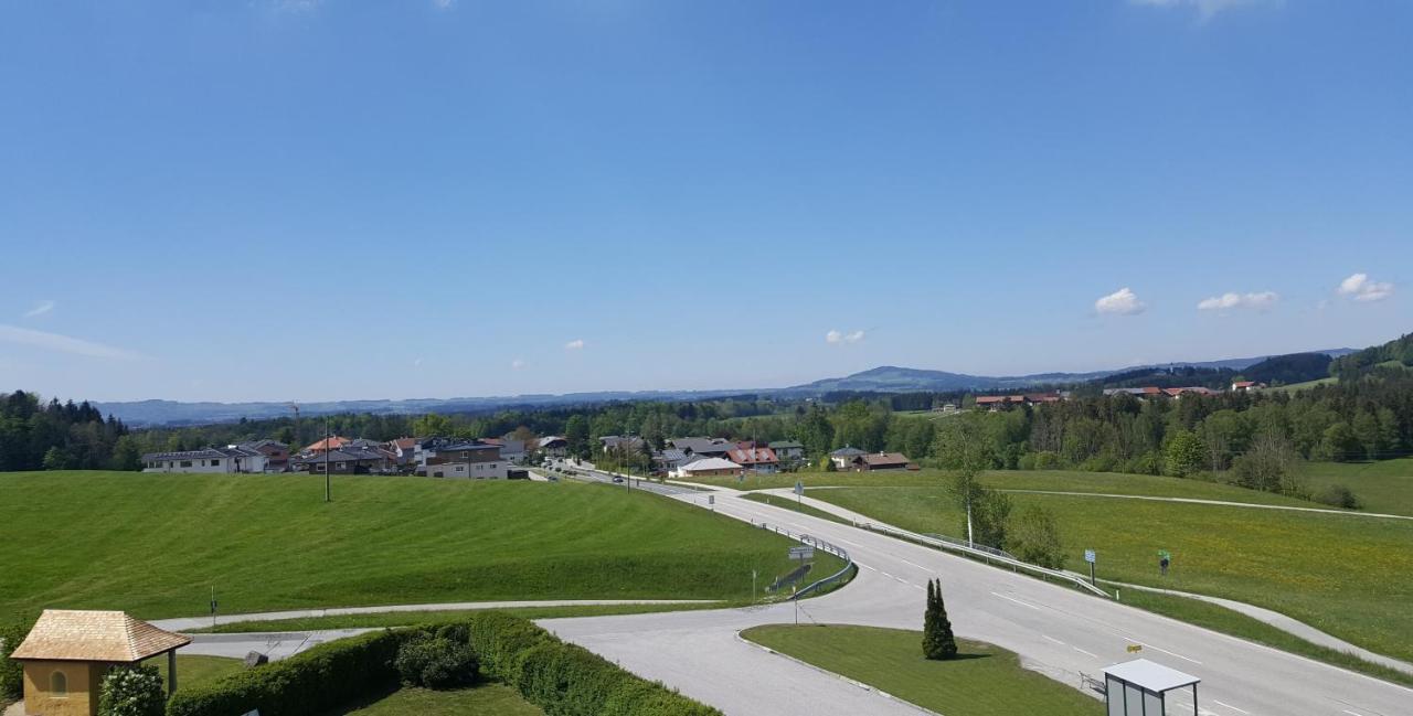 Gasthof Neuhofen 尤根多夫 外观 照片
